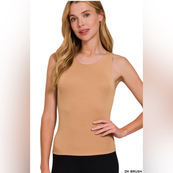 Zenana Outfitters Tops - NWT ZENANA PREMIUM RAYON DOUBLE LAYERED ROUND NECK TANK TOP